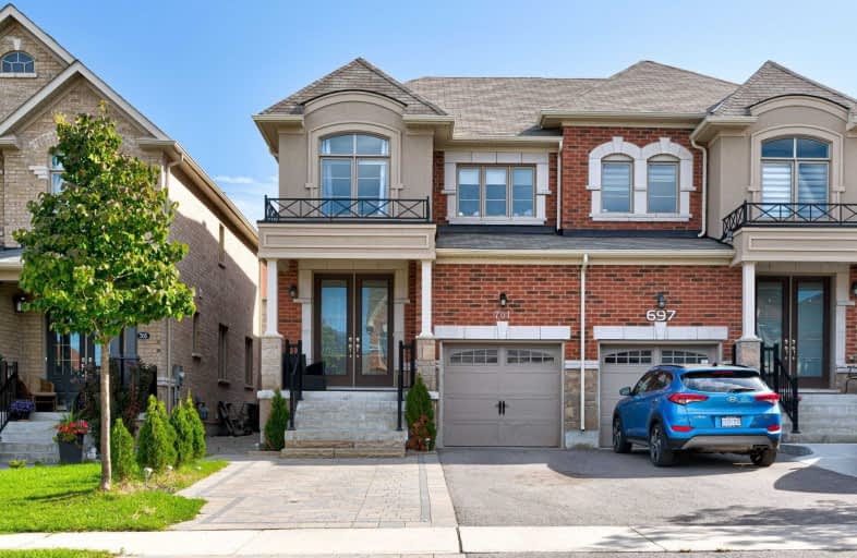 701 Yarfield Crescent, Newmarket | Image 1