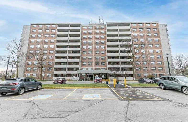 207-20 William Roe Boulevard, Newmarket | Image 1