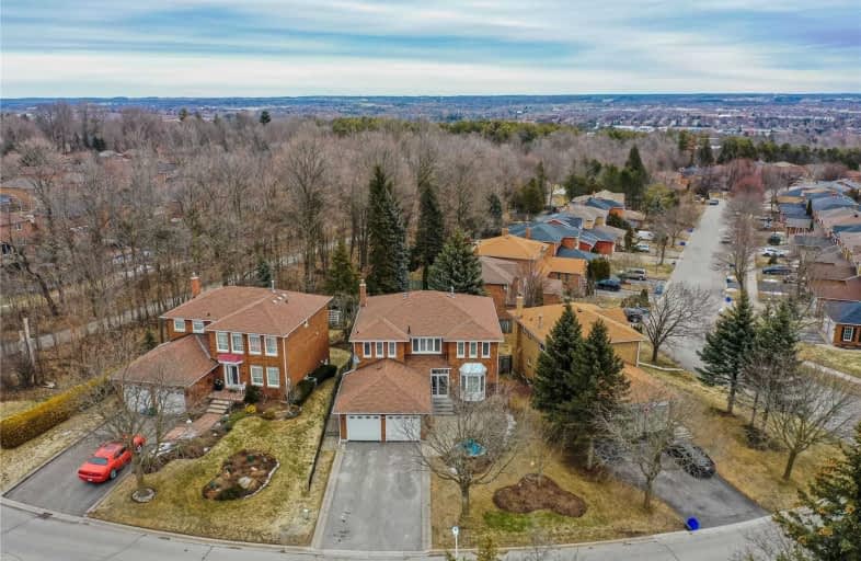 32 Meadowood Drive, Aurora | Image 1