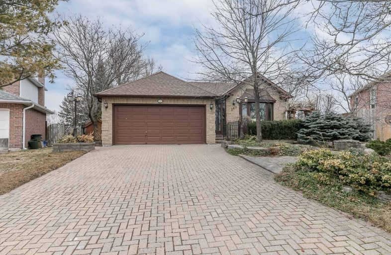 383 Wakefield Place, Newmarket | Image 1