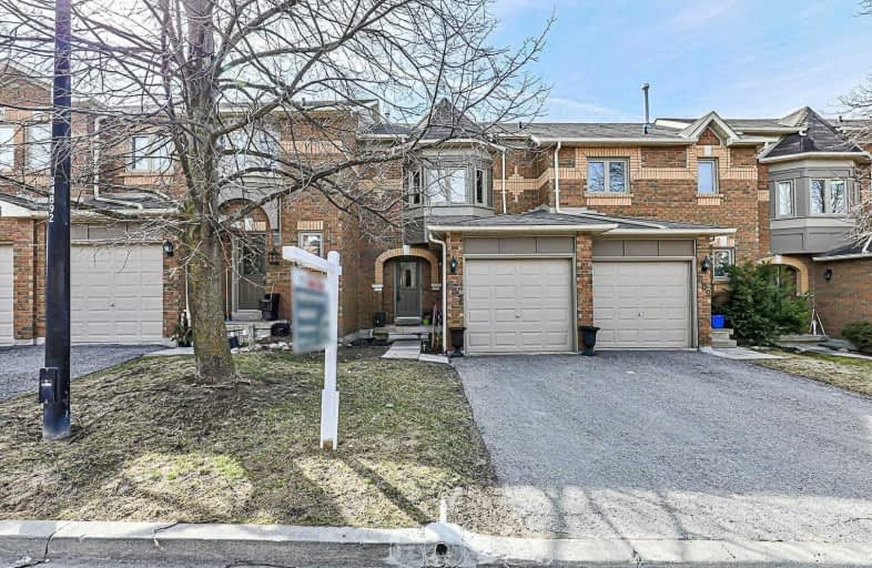 11-887 Caribou Valley Circle, Newmarket | Image 1