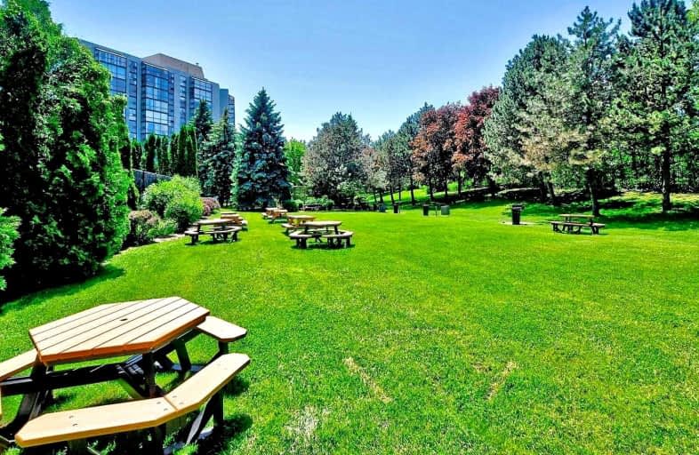 #1116-40 Harding Boulevard West, Richmond Hill | Image 1