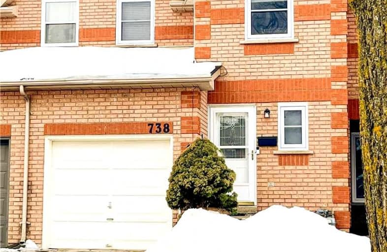 738 Shanahan Boulevard, Newmarket | Image 1