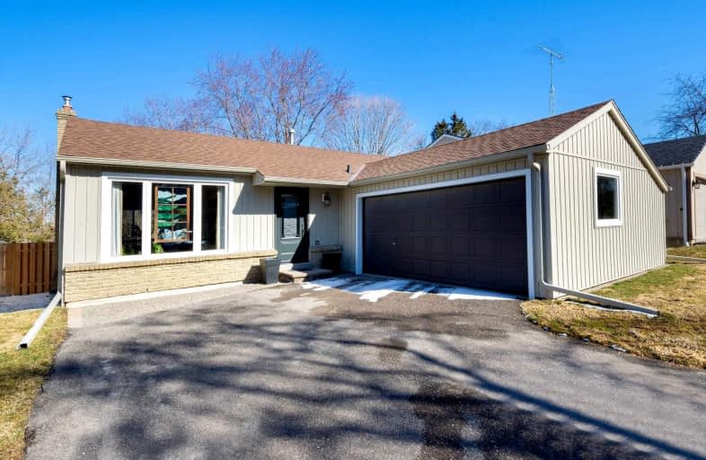 13 Red Mills Drive, East Gwillimbury | Image 1