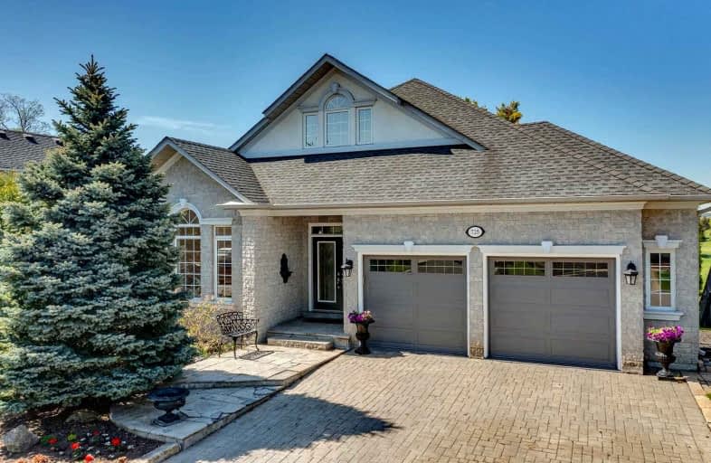 728 Madeline Heights, Newmarket | Image 1
