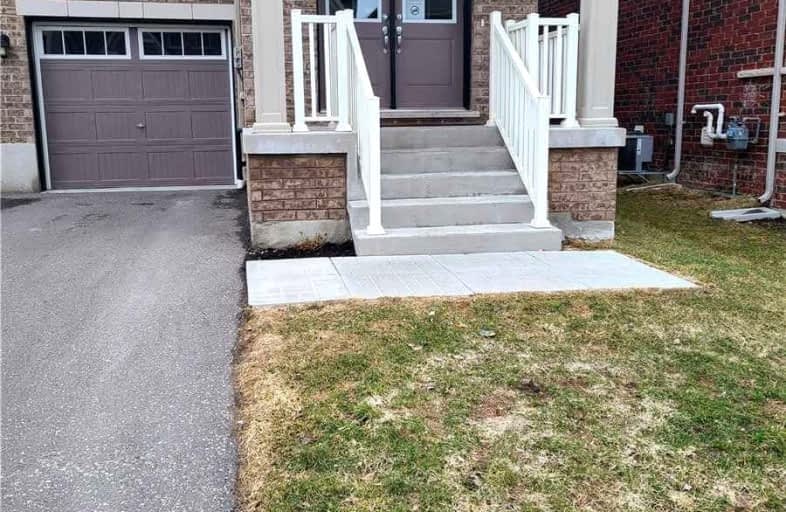 138 Alvin Pegg Drive, East Gwillimbury | Image 1