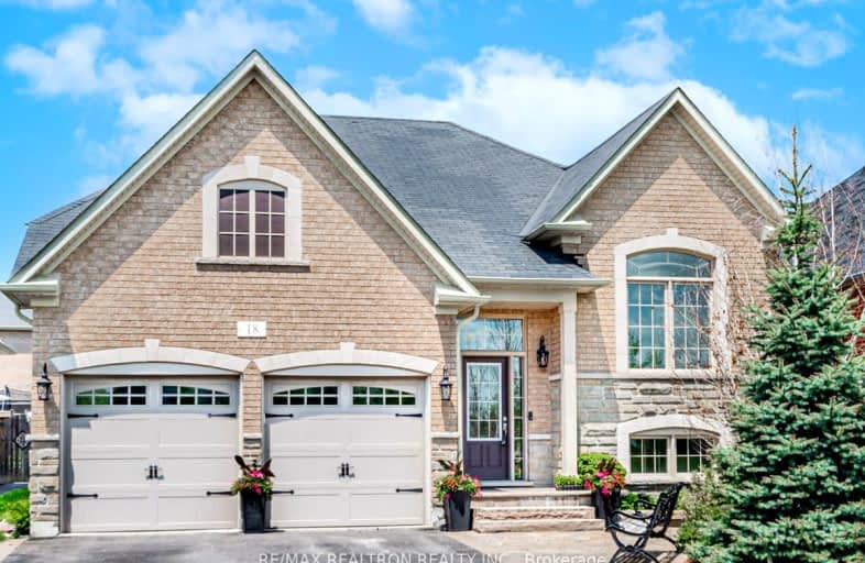 18 Summit Ridge Drive, King | Image 1