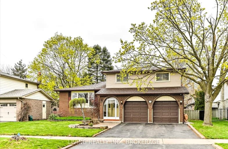 18 Linden Lea Street, Markham | Image 1