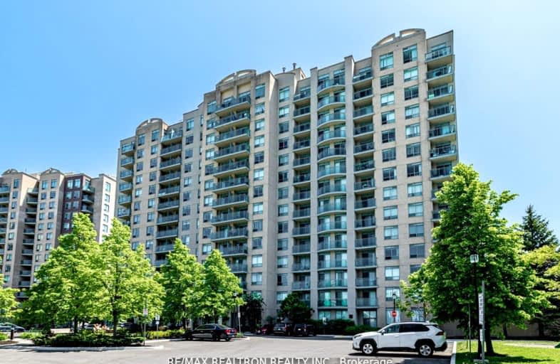 320-39 Oneida Crescent, Richmond Hill | Image 1