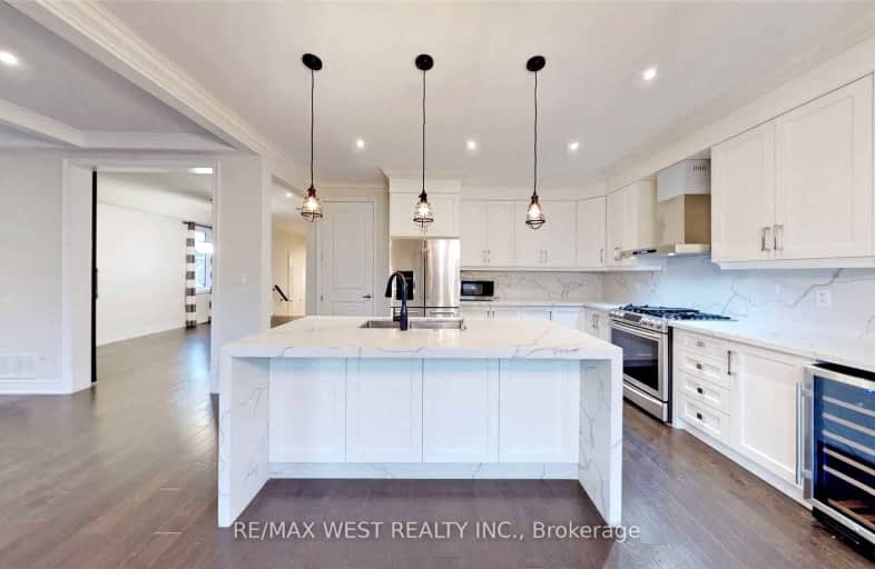 98 Mcdonnell Crescent, Bradford West Gwillimbury | Image 1