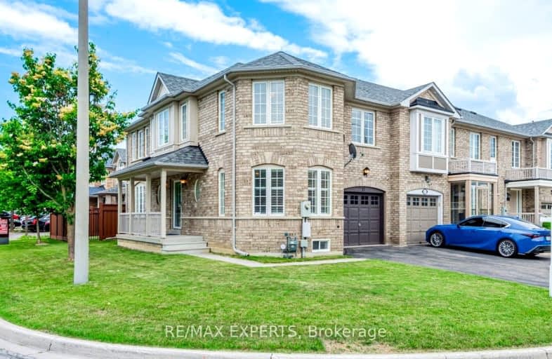 17 Lucerne Drive, Vaughan | Image 1