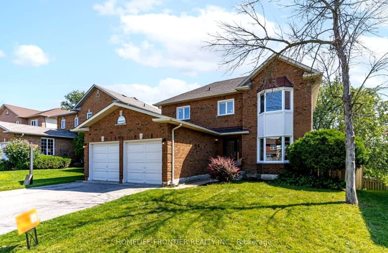 615 Sandford Street, Newmarket | Image 1