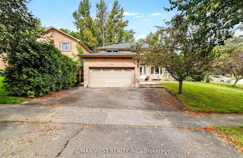 43 Valley Crescent, Aurora | Image 1