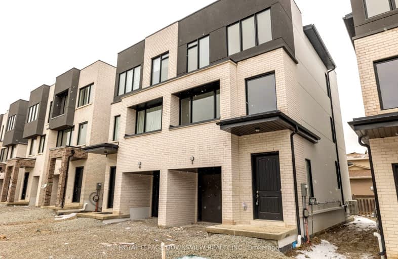 8 Persica Street, Richmond Hill | Image 1