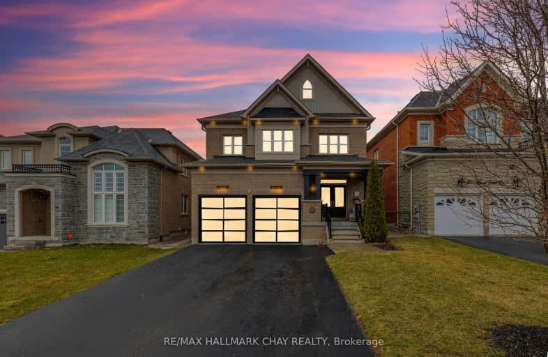 88 Manor Forest Road, East Gwillimbury | Image 1