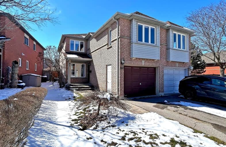 560 Willowick Drive, Newmarket | Image 1