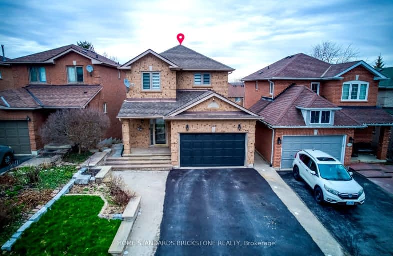 423 Carruthers Avenue, Newmarket | Image 1