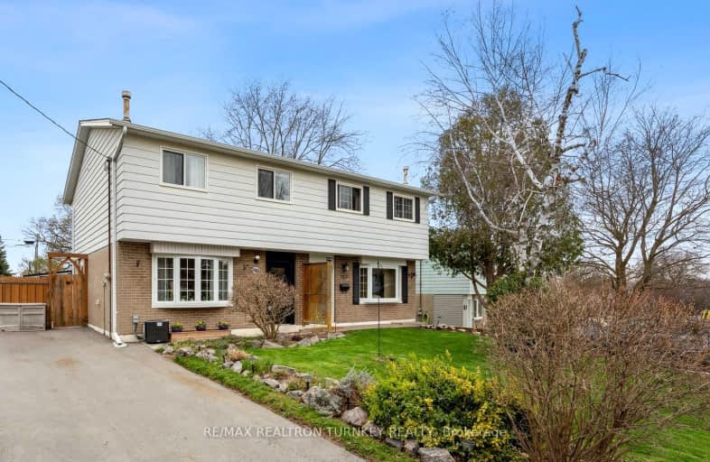765 Sunnypoint Drive, Newmarket | Image 1