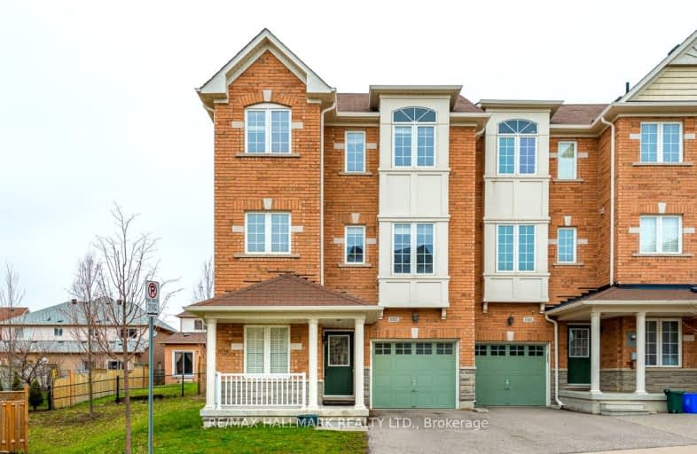 102-15 Old Colony Road, Richmond Hill | Image 1