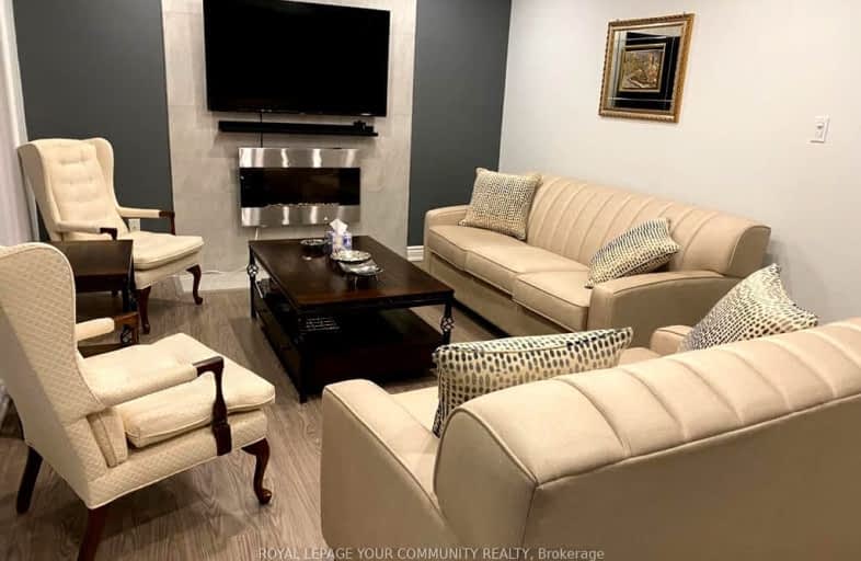 391 Allen Crescent, Richmond Hill | Image 1
