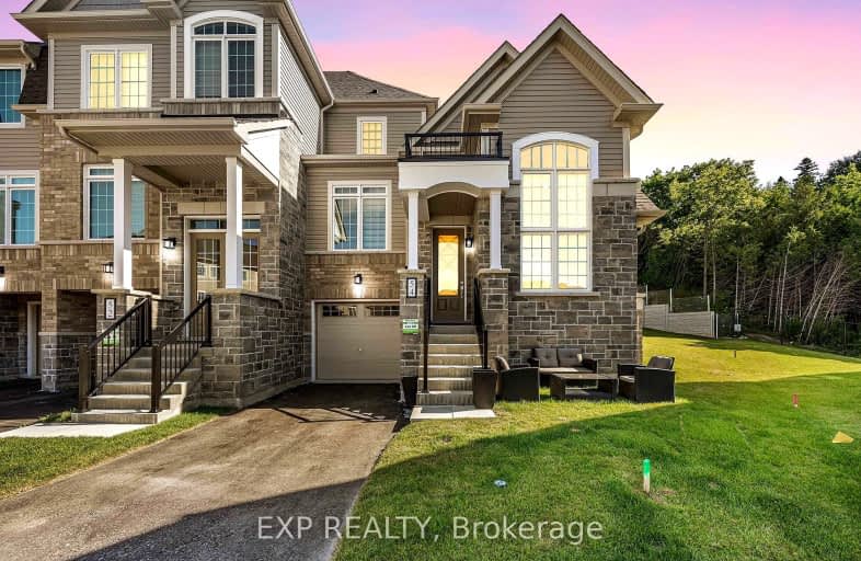 54 Lyall Stokes Circle, East Gwillimbury | Image 1