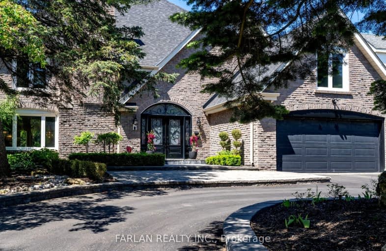 130 Cambridge Crescent, Richmond Hill | Image 1