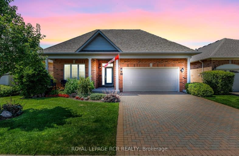 38 Mcdermott Trail, Whitchurch Stouffville | Image 1