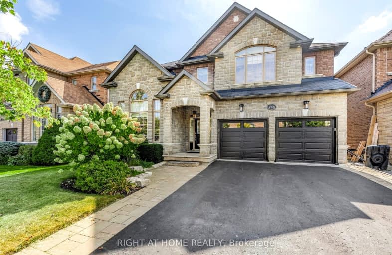 754 Valley Green Trail, Newmarket | Image 1