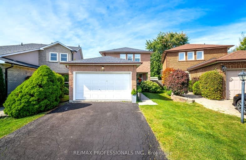 82 Gray Crescent, Richmond Hill | Image 1