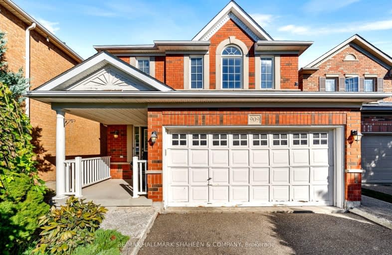 909 Oaktree Crescent, Newmarket | Image 1