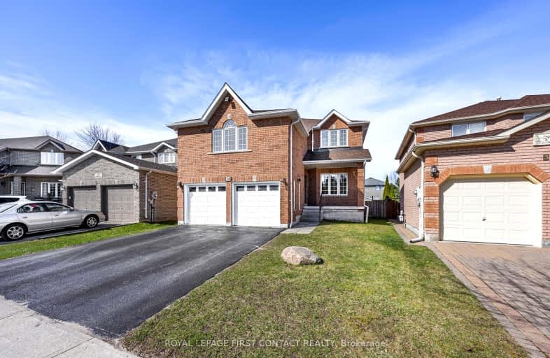 36 Batteaux Street, Barrie | Image 1