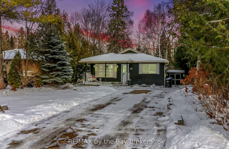 27 50th Street North, Wasaga Beach | Image 1