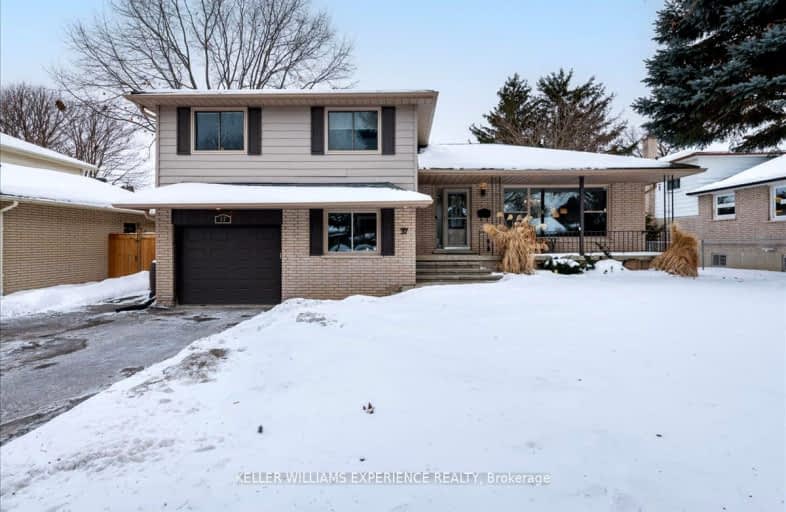 37 PEACOCK Lane, Barrie | Image 1