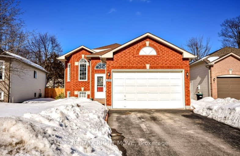 203 Dyer Drive, Wasaga Beach | Image 1