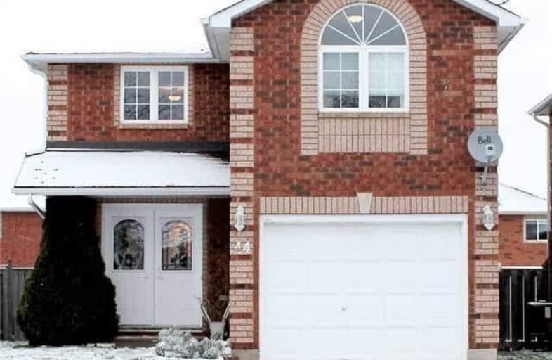 44 Sydenham Wells, Barrie | Image 1
