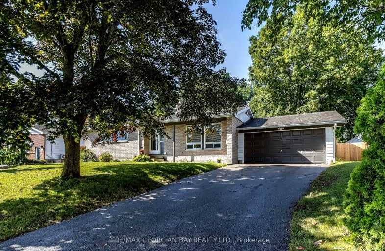 14 John Street, Penetanguishene | Image 1