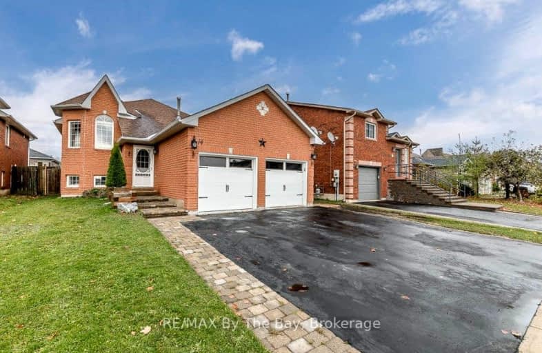 14 Hewitt Place, Barrie | Image 1