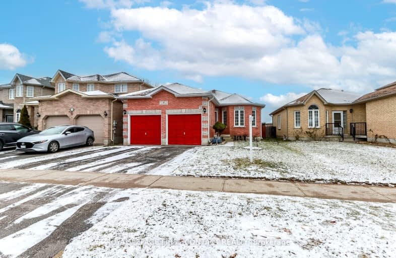 32 Lamont Crescent, Barrie | Image 1