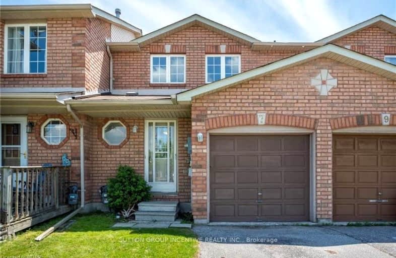 7 Seymour Crescent, Barrie | Image 1