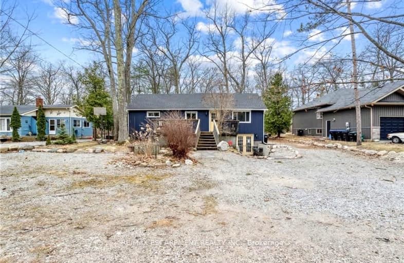 12 Fredrick Avenue, Tiny | Image 1