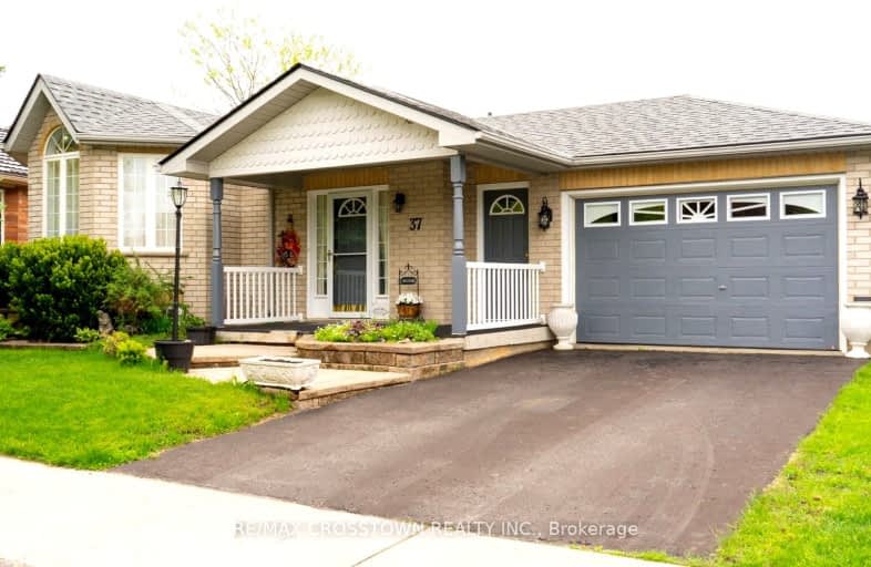 37 Player Drive, Barrie | Image 1