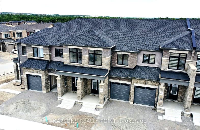 135 Fenchurch Manor North, Barrie | Image 1