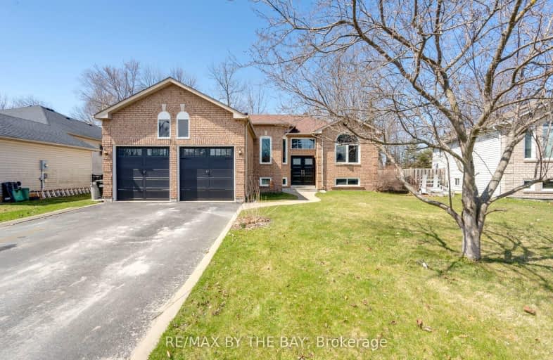 26 Silver Birch Avenue, Wasaga Beach | Image 1