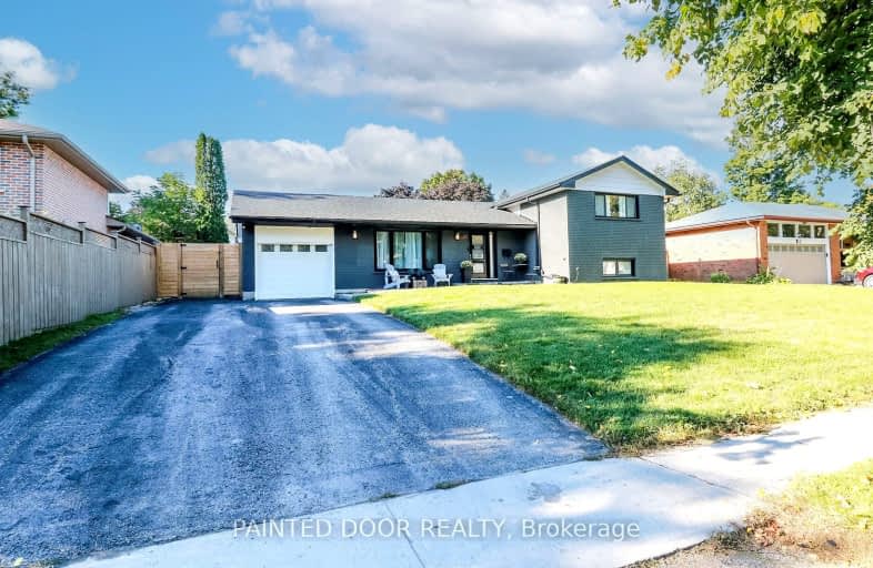 27 Highcroft Road, Barrie | Image 1