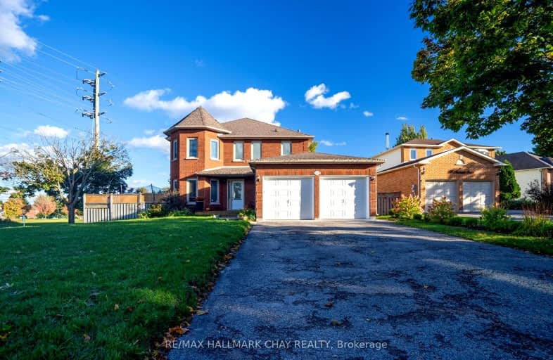 Lower-61 Neelands Street, Barrie | Image 1