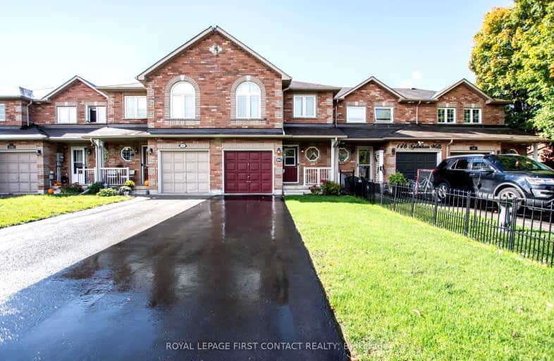 144 Sydenham Wells, Barrie | Image 1