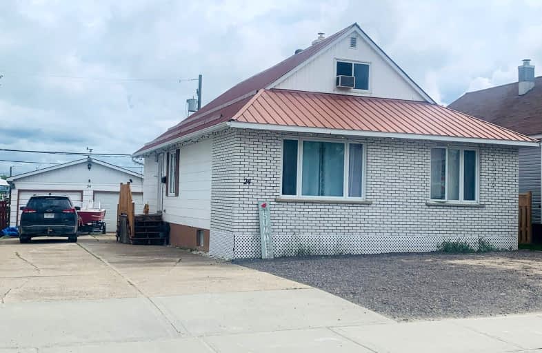 24 Cedar Street, Kapuskasing | Image 1