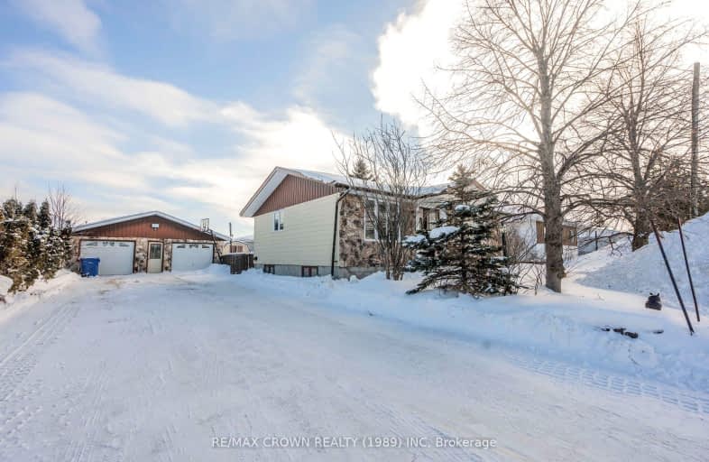 4 Erickson Avenue, Kapuskasing | Image 1