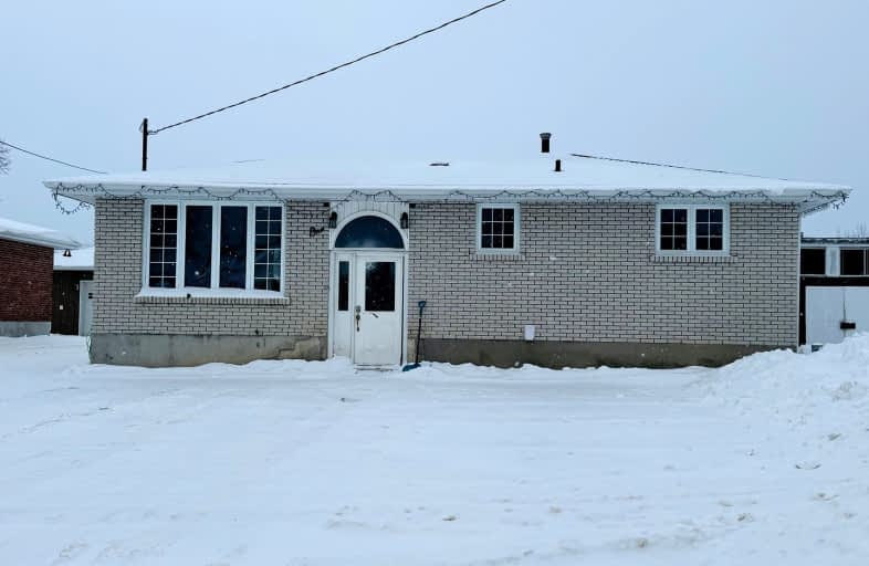 1 Brown Crescent, Kapuskasing | Image 1