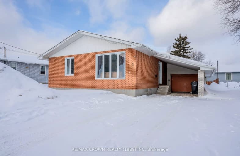 3 Frontenac Crescent, Kapuskasing | Image 1